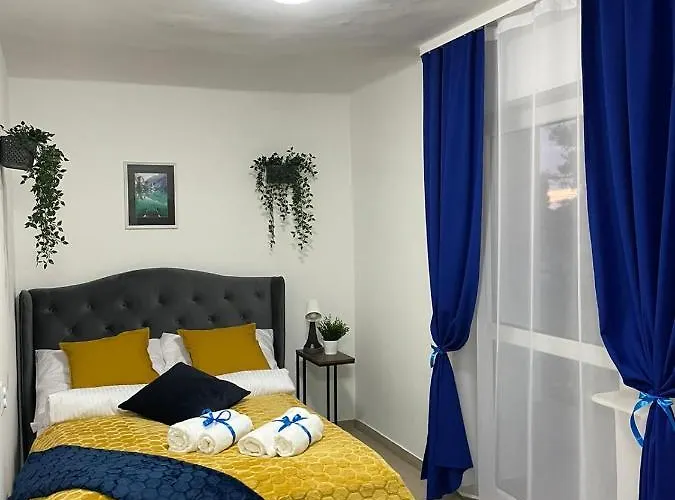 לינה וארוחת בוקר Great Polonia 3*